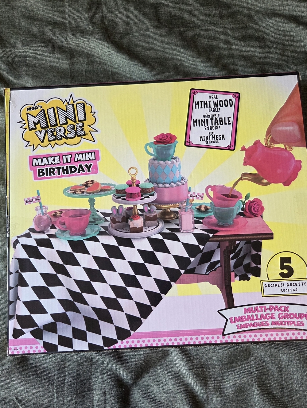 Mini Verse Birthday Party Set - Picture 3 of 3